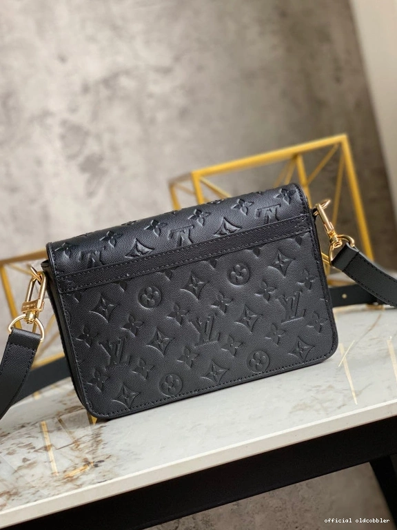 Official oldcobbler STUDIO MESSENGER VUITTON LOUIS LVXNBA 0725